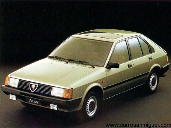 Esto es un Alfa Romeo Arna. O sea, un Alfa 33 fabricado por Nissan para vender en algunos mercados.